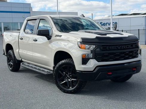 New 2026 Chevrolet Silverado 1500 Custom Trail Boss w/ LPO, Dark Essentials Package AWD/4WD image 1