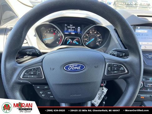 Used 2018 Ford Escape SE w/ SE Sync 3 Package AWD/4WD image 18