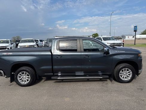 Used 2021 Chevrolet Silverado 1500 LT AWD/4WD image 5