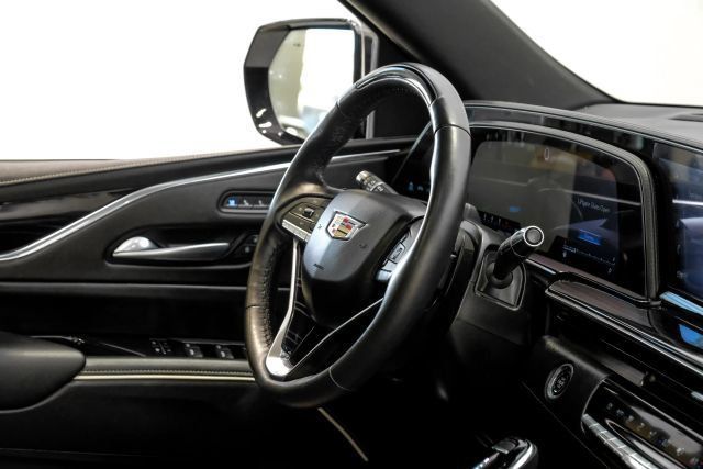 Used 2023 Cadillac Escalade Sport RWD image 22
