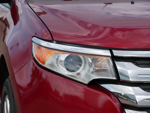 Used 2013 Ford Edge SEL FWD image 16