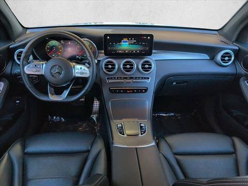 Used 2022 Mercedes-Benz GLC 300 4MATIC image 17