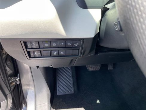 Used 2023 Toyota Tundra Capstone AWD/4WD image 13
