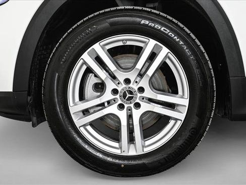 Used 2023 Mercedes-Benz GLB 250 4MATIC image 26