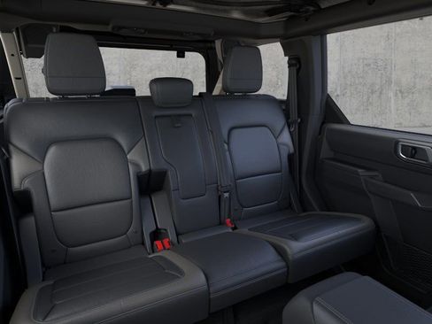 New 2025 Ford Bronco Outer Banks w/ Sasquatch Package AWD/4WD image 11