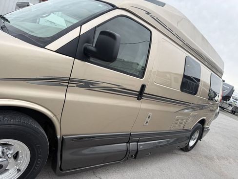 Used 2010 Chevrolet Express 3500 Extended w/ Power Package RWD image 16