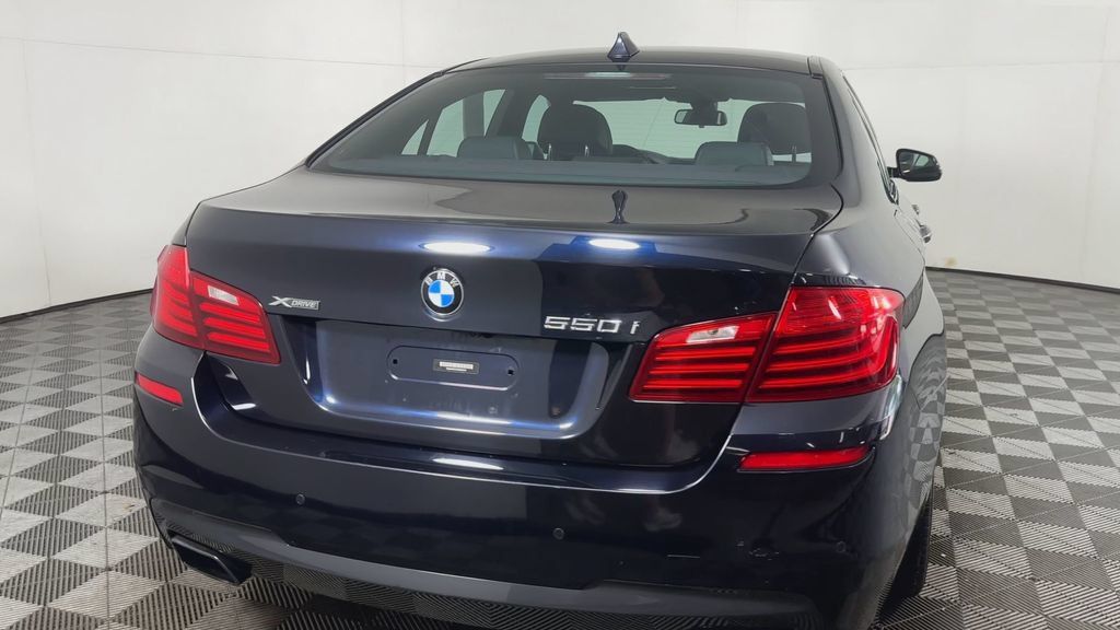 Used 2014 BMW 550i xDrive Sedan AWD/4WD image 11