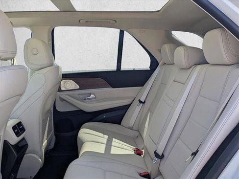 New 2026 Mercedes-Benz GLE 450 4MATIC image 16
