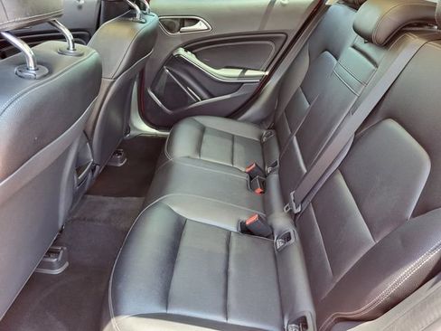 Used 2015 Mercedes-Benz GLA 250 4MATIC image 20