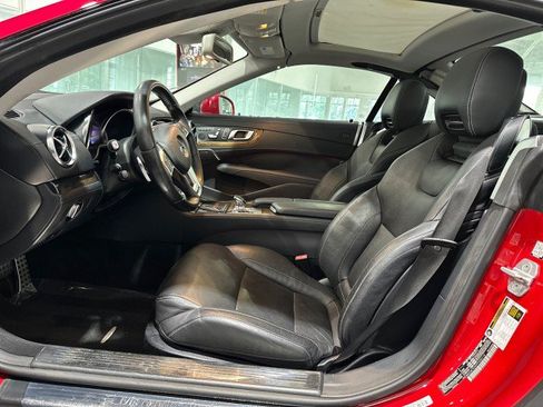 Used 2015 Mercedes-Benz SL 550 w/ Driver Assistance Package image 15