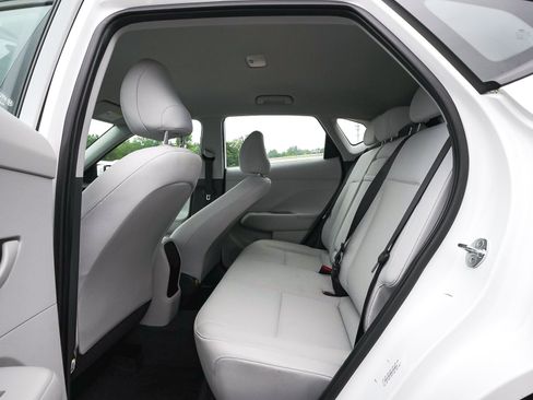 Used 2024 Hyundai Kona SE AWD/4WD image 38