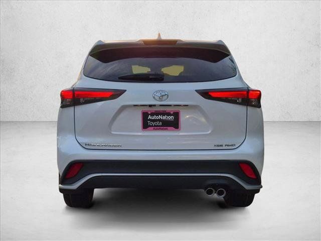 New 2026 Toyota Highlander XSE AWD/4WD image 7