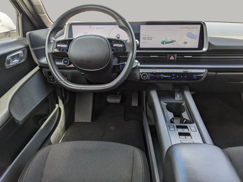 Used 2023 Hyundai Ioniq 6 SE RWD image 14