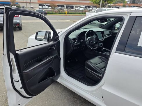Used 2024 Dodge Durango GT RWD image 40