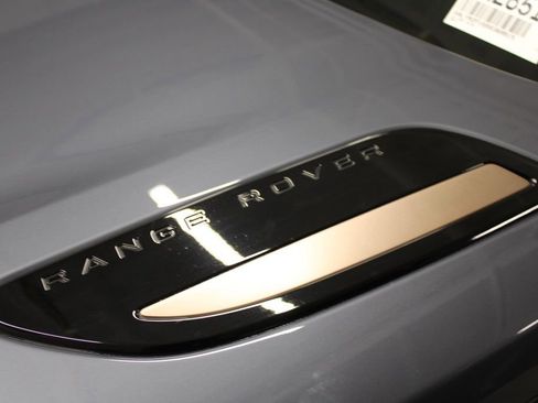 Used 2024 Land Rover Range Rover Velar Dynamic HSE AWD/4WD image 10
