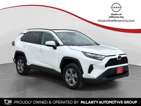 Used 2024 Toyota RAV4 XLE AWD/4WD image 1