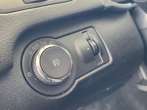 Used 2015 Buick Regal FWD image 24