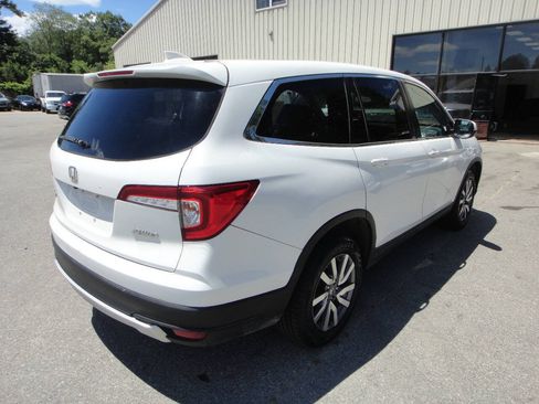 Used 2021 Honda Pilot EX image 4