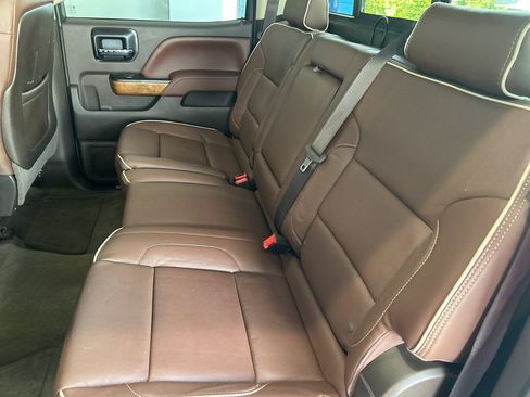 Used 2015 Chevrolet Silverado 2500 High Country w/ Duramax Plus Package image 19