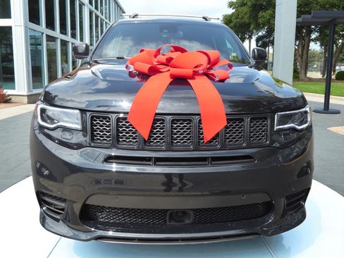 Used 2018 Jeep Grand Cherokee Trackhawk image 5