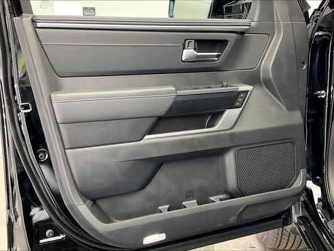 New 2025 Toyota Tundra Platinum AWD/4WD image 12