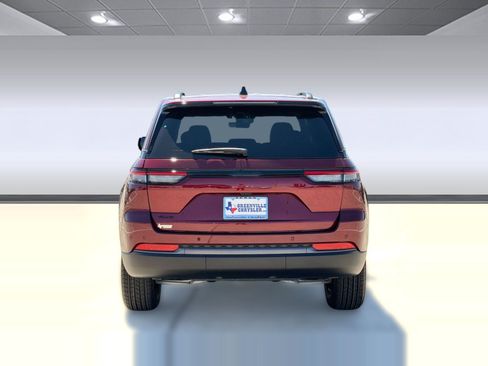 New 2026 Jeep Grand Cherokee Altitude AWD/4WD image 10