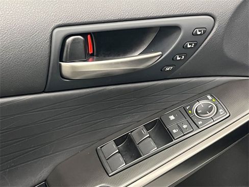 Certified 2025 Lexus IS 350 F Sport image 12