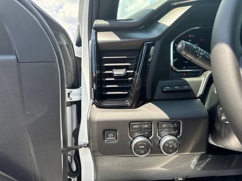 New 2026 GMC Sierra 1500 AT4 w/ AT4 Premium Package AWD/4WD image 14