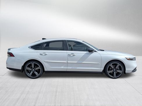 Used 2024 Honda Accord Sport image 8