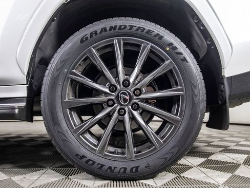 Used 2023 Lexus LX 600 4WD w/ Appearance Package image 10