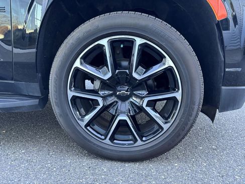 Used 2022 Chevrolet Tahoe RST w/ Luxury Package AWD/4WD image 9