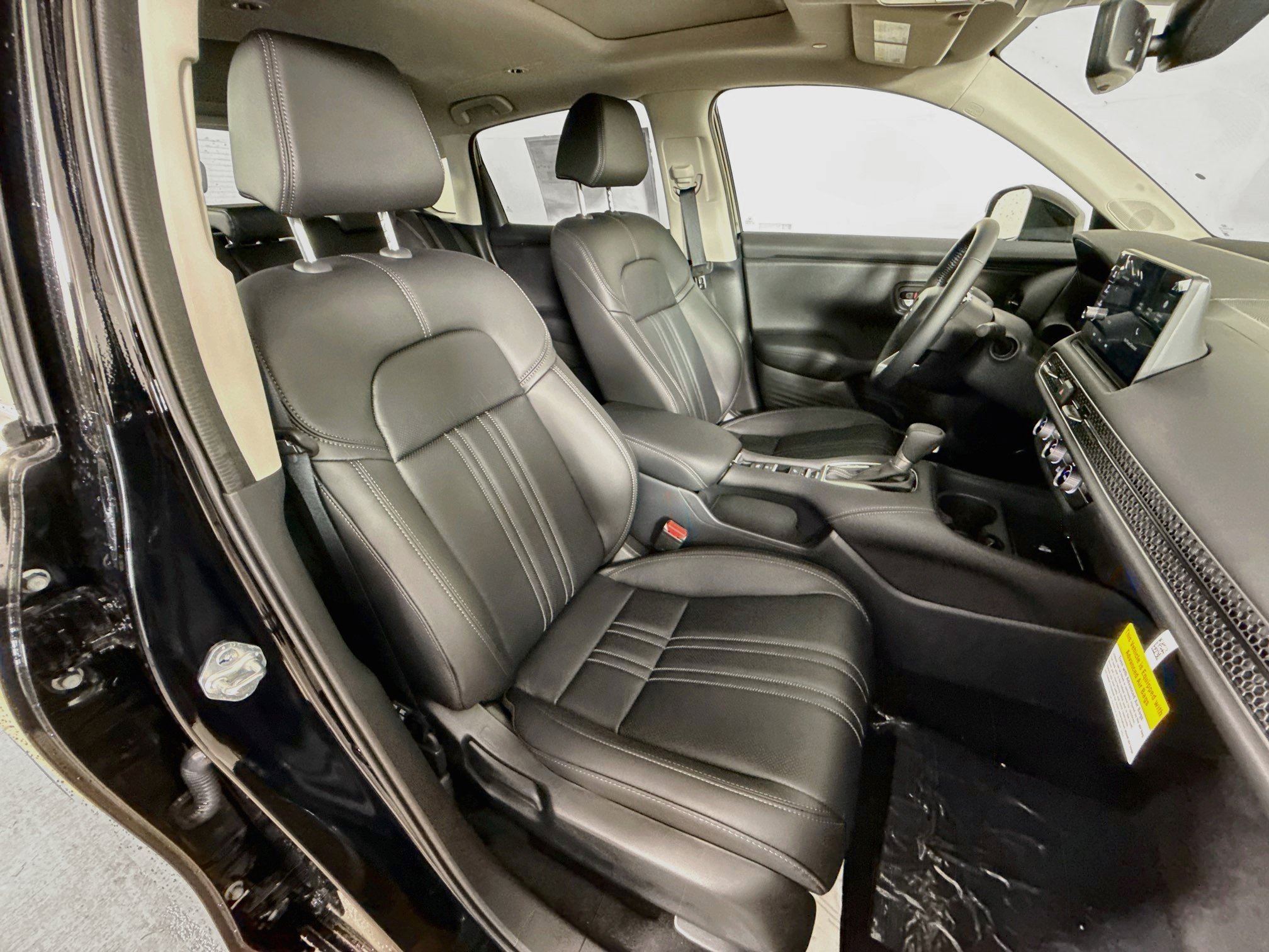 New 2027 Honda HR-V EX-L image 35