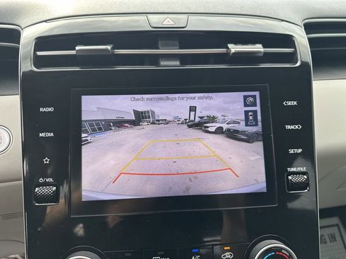 Used 2023 Hyundai Tucson SEL w/ Winter Package image 17