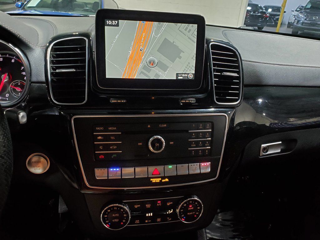 Used 2018 Mercedes-Benz GLS 550 4MATIC image 35
