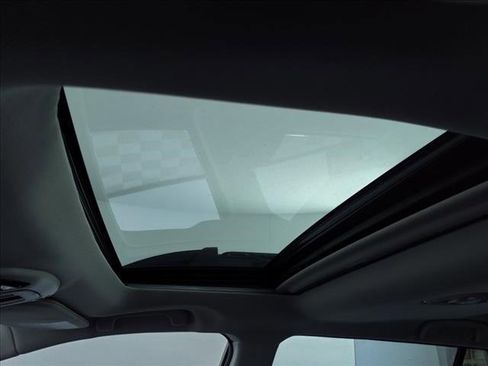 Certified 2025 Subaru Outback Premium image 12