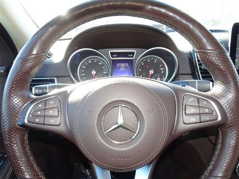 Used 2019 Mercedes-Benz GLS 550 4MATIC image 22