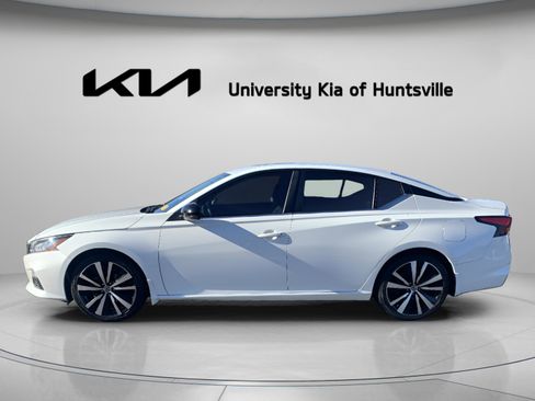 Used 2021 Nissan Altima 2.5 SR w/ SR Premium Package image 4