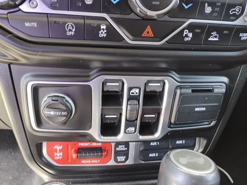 Used 2021 Jeep Wrangler Unlimited Rubicon image 19