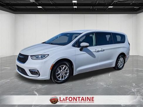 Used 2023 Chrysler Pacifica Touring-L image 1
