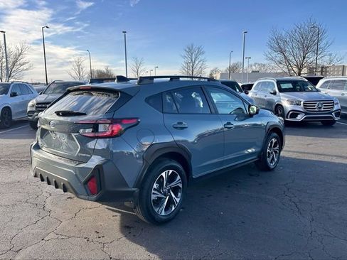 Used 2025 Subaru Crosstrek 2.0i Premium image 9