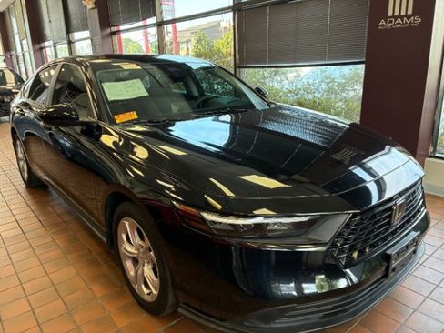 Used 2023 Honda Accord LX image 1
