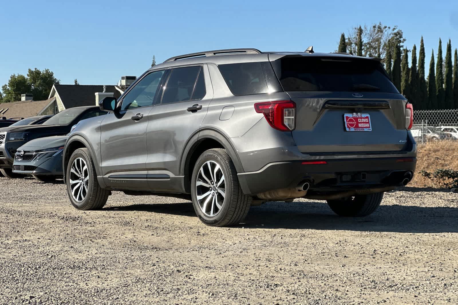 Used 2022 Ford Explorer ST-Line w/ Class IV Trailer Tow Package AWD/4WD image 7