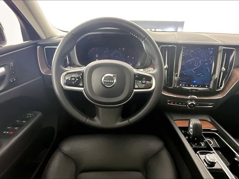 Used 2024 Volvo XC60 B5 Plus w/ Protection Package Premier image 6