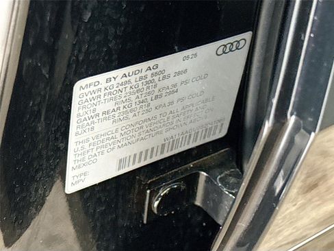 Certified 2025 Audi Q5 Premium w/ Convenience Package AWD/4WD image 33