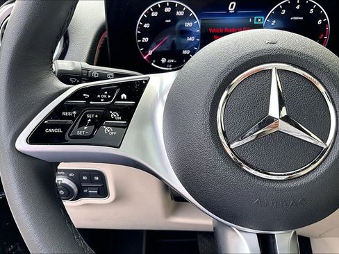 Used 2026 Mercedes-Benz GLB 250 4MATIC image 20