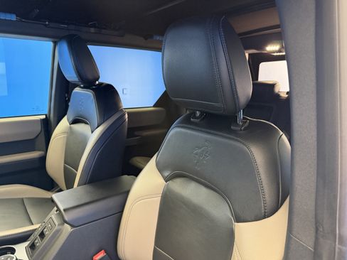 Used 2022 Ford Bronco Wildtrak AWD/4WD image 12