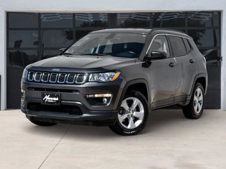 Used 2018 Jeep Compass Latitude w/ Cold Weather Group video 1