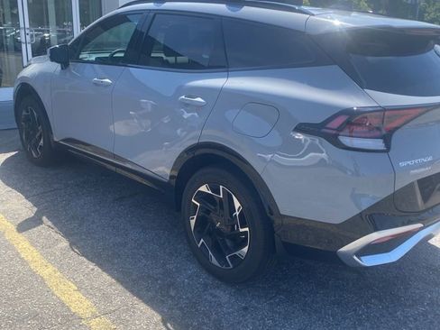 Used 2024 Kia Sportage SX AWD/4WD image 3