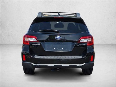 Used 2016 Subaru Outback 2.5i Limited AWD/4WD image 6