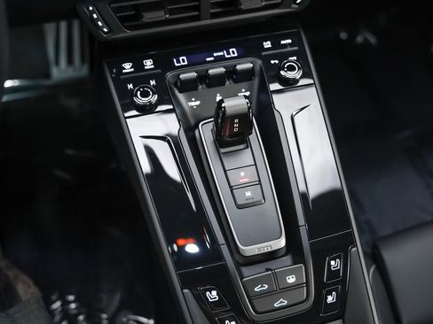 Used 2025 Porsche 911 Carrera 4 GTS image 17